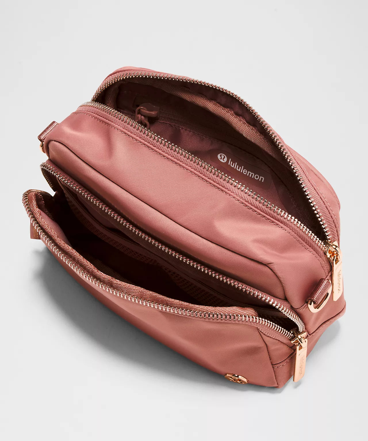Everywhere Crossbody Bag 2L
Metal Hardware * Spiced Chai/Rose Gold