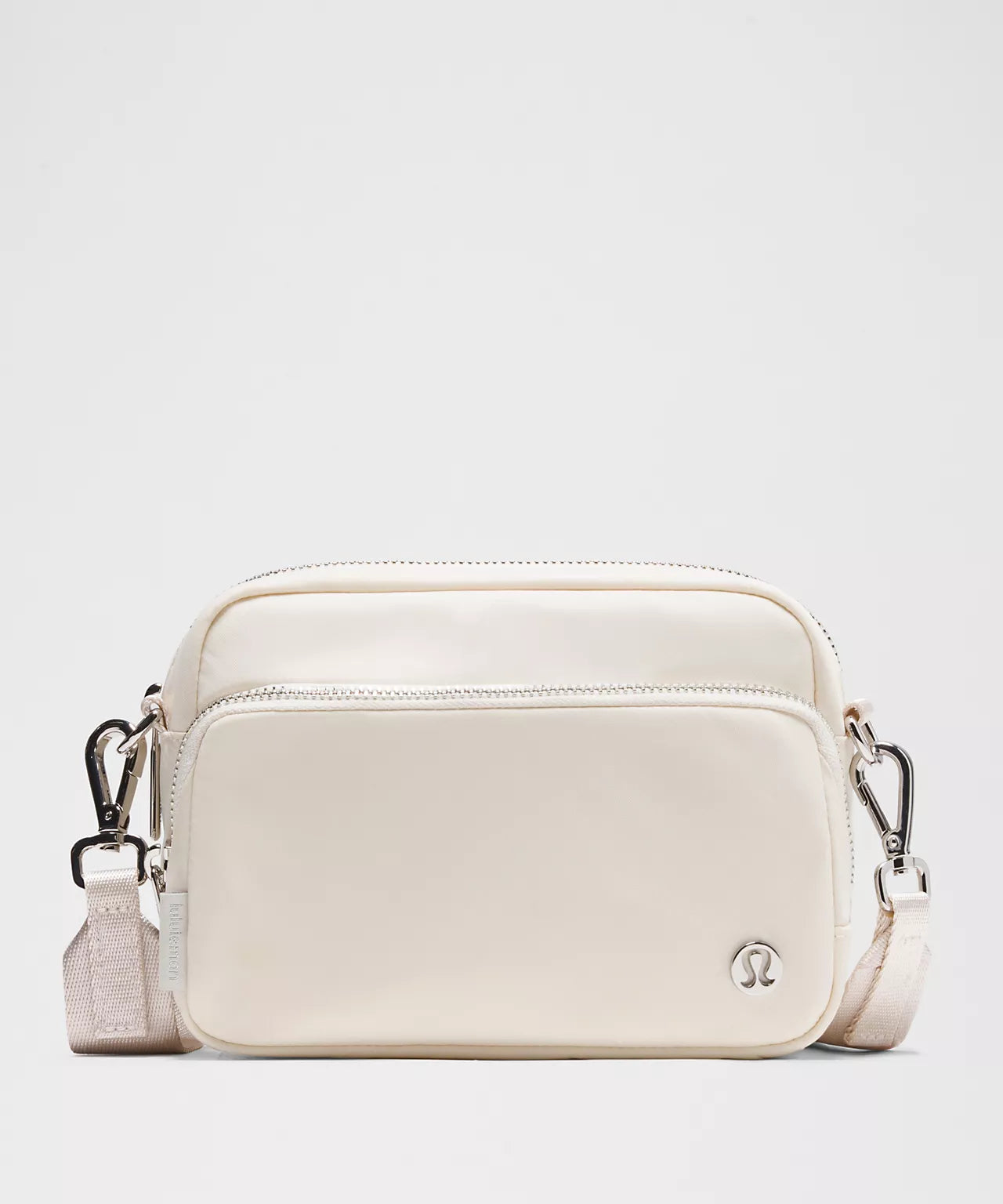 Everywhere Crossbody Bag 2L
Metal Hardware * Light Ivory/Silver