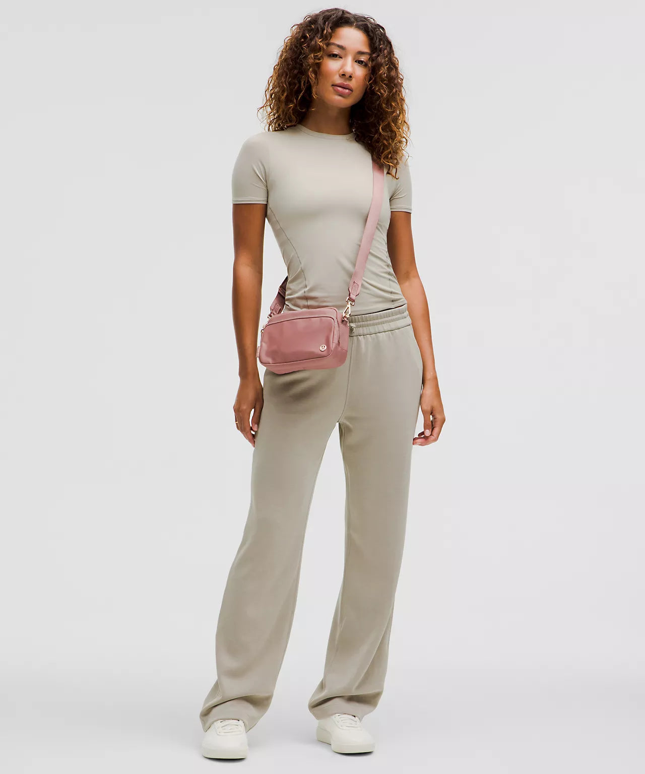 Everywhere Crossbody Bag 2L
Metal Hardware * Spiced Chai/Rose Gold